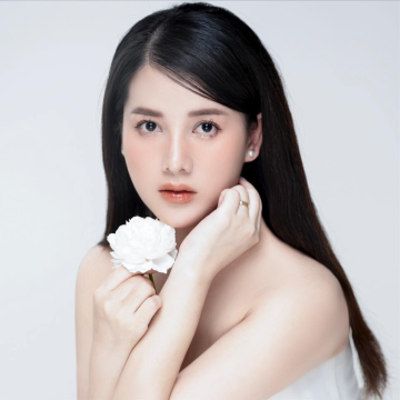 Chị Châu